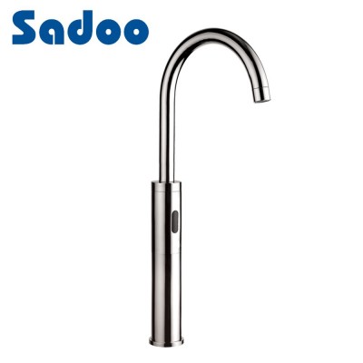 Ingenious & space saver sink faucet sensor tap